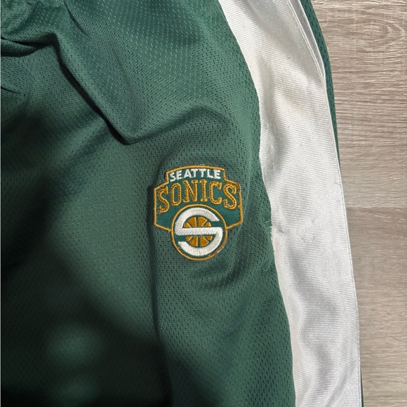 Vintage Seattle SuperSonics NBA Teraway warm up pants. - Picture 2 of 8